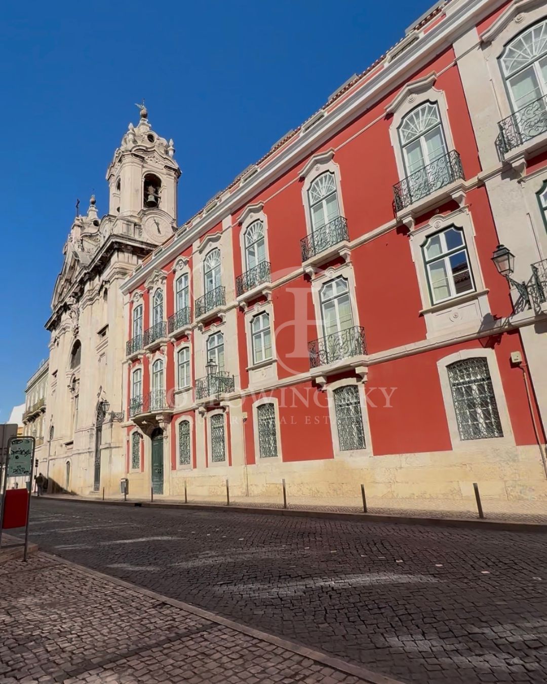 Open Schindler 1 Palace interior